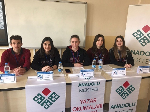 MANİSA SOSYAL BİLİMLER LİSESİNDE MUSTAFA KUTLU PANELİ
