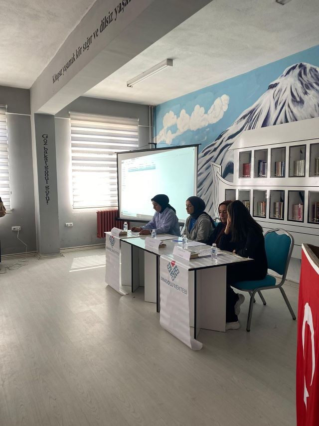 TUTAK'TA YUNUS EMRE PANELİ GERÇEKLEŞTİRİLDİ