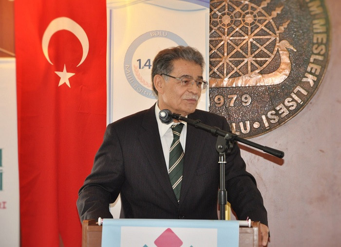 NECİP FAZIL KISAKÜREK PROGRAMI DEĞERLENDİRME TOPLANTISI BOLU'DA YAPILDI