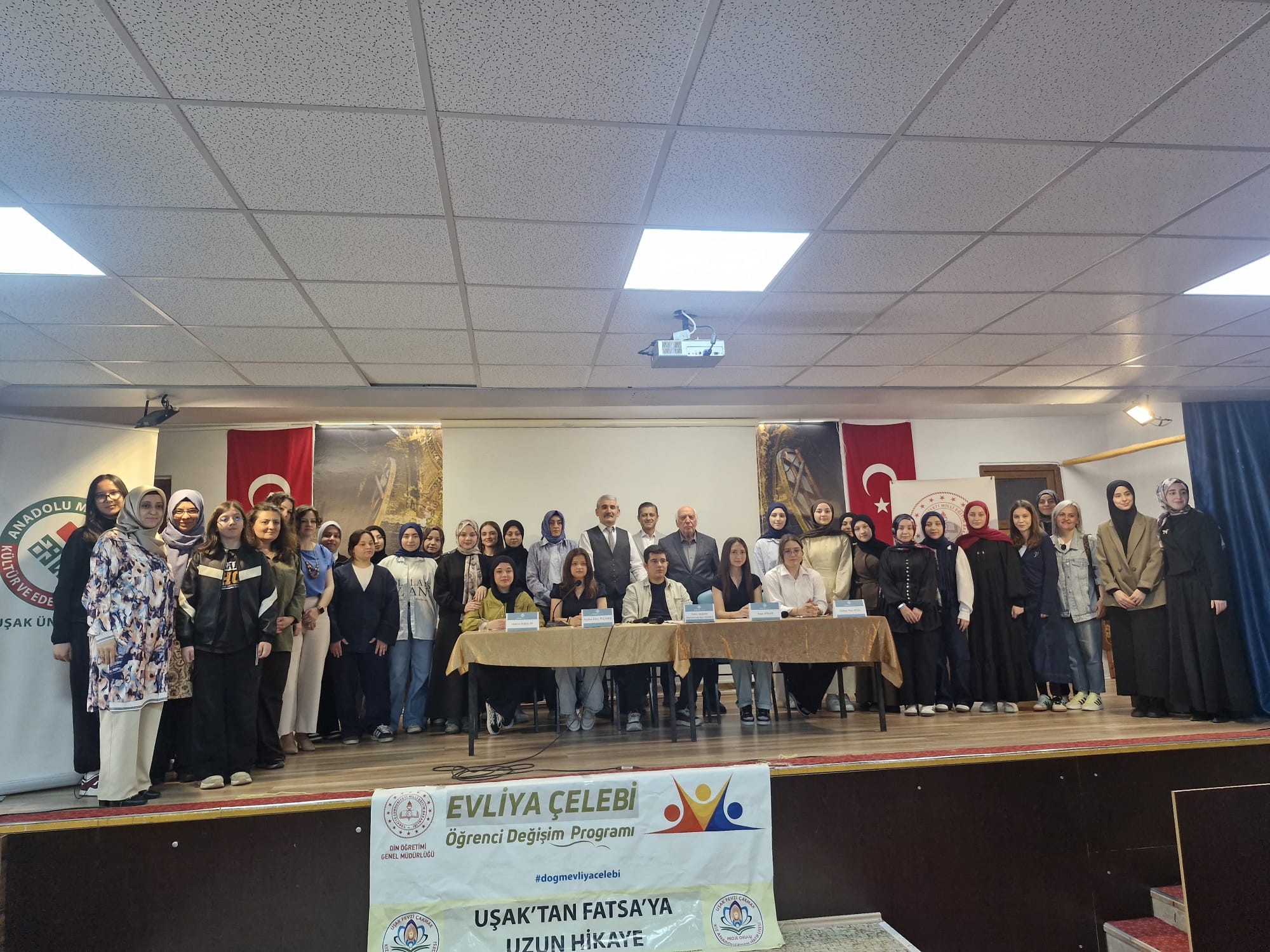 UŞAK'TA MUSTAFA KUTLU İL PANELİ YAPILDI
