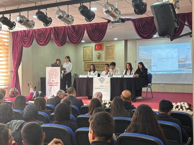 MUSTAFA KUTLU VAN İL PANELİ YAPILDI