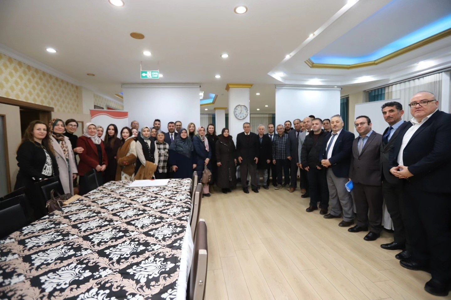 ISPARTA'DA ANADOLU MEKTEBİ TOPLANTISI 