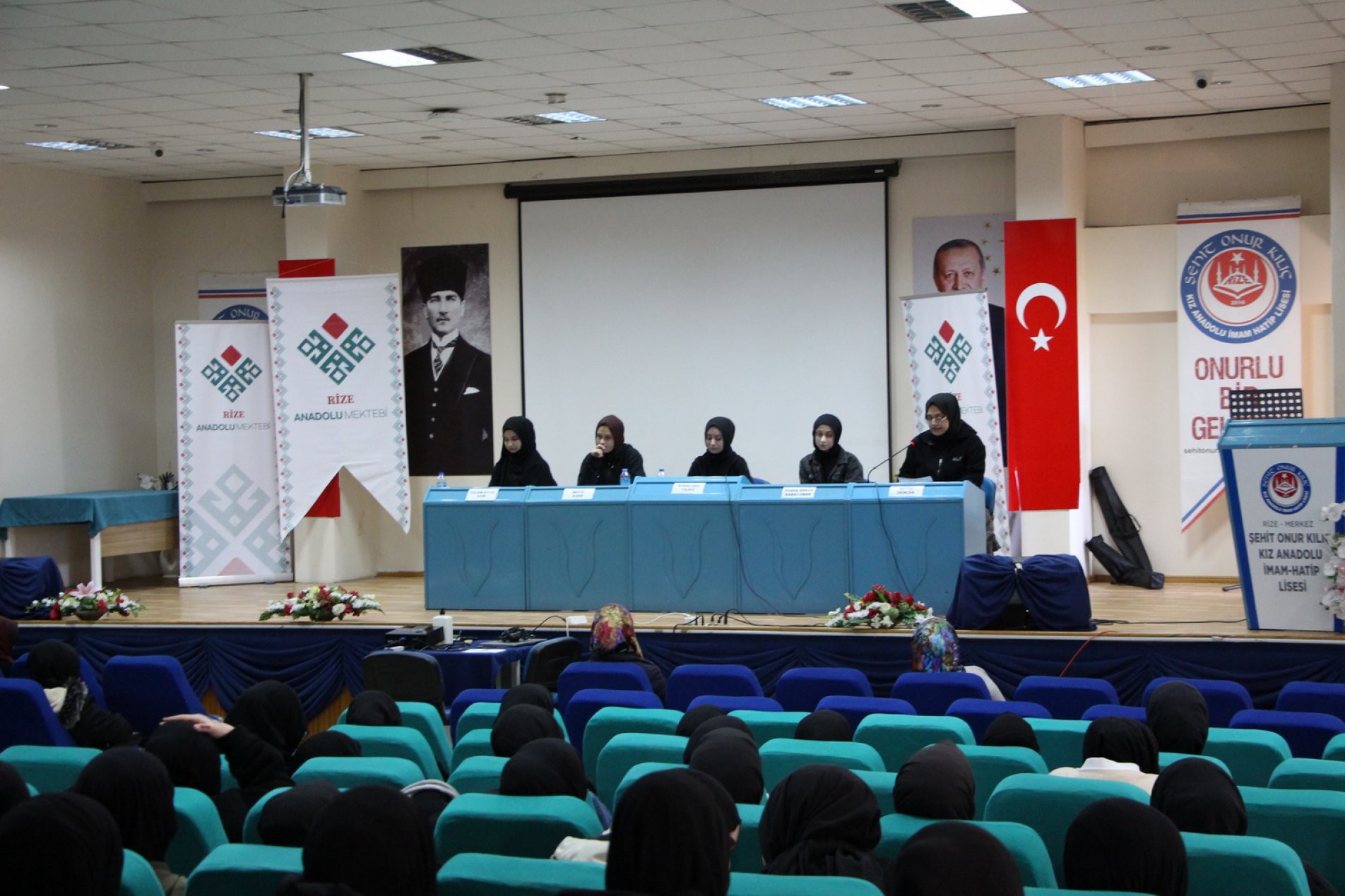 RİZE OKUL PANELİNE İL MİLLÎ EĞİTİM MÜDÜRÜ KATILDI