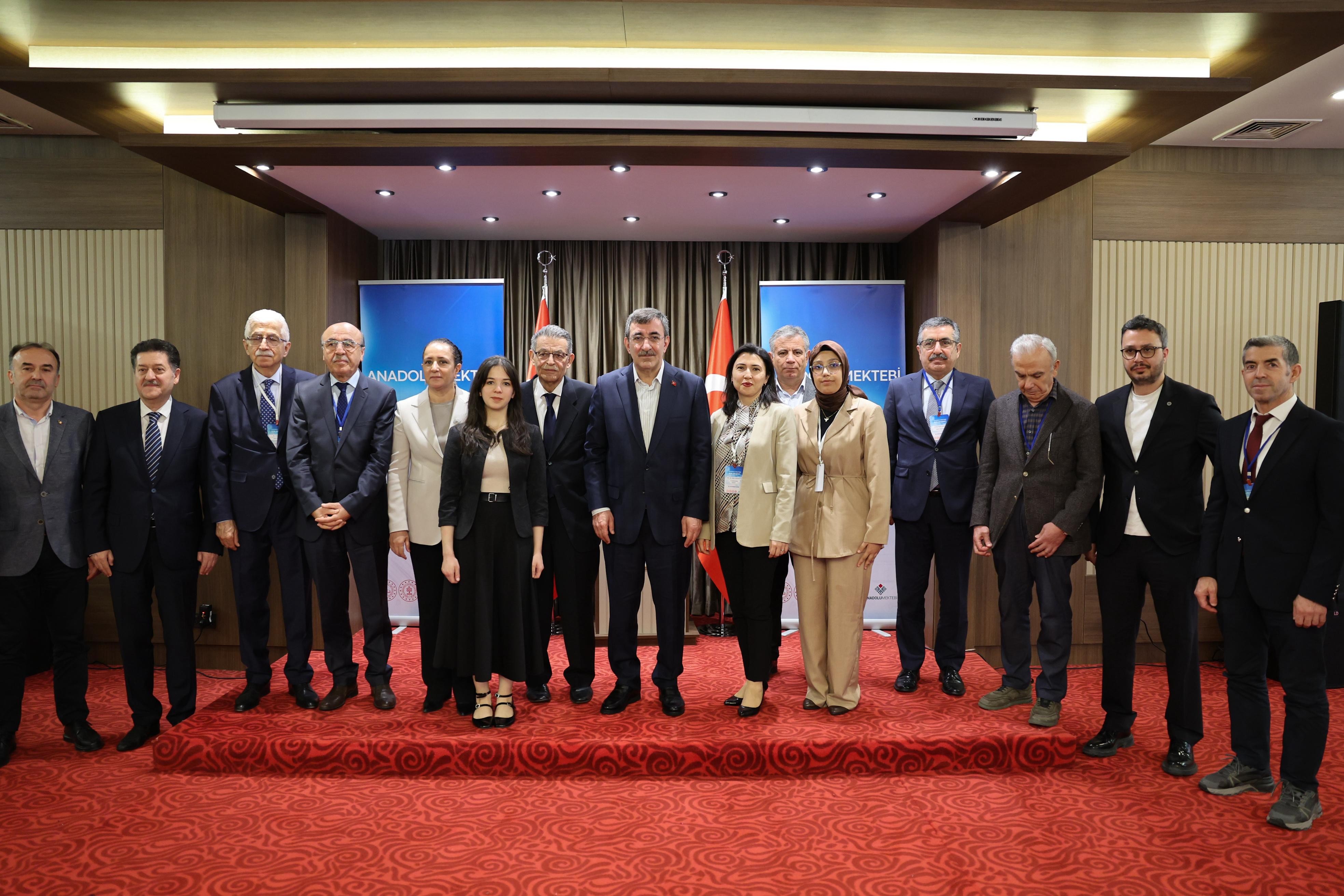 ANADOLU MEKTEBİNİN 15. YIL ÇALIŞTAYI ANKARA'DA GERÇEKLEŞTİRİLDİ