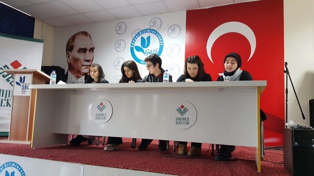 ISPARTA'DA OKUL PANELİ YAPILDI