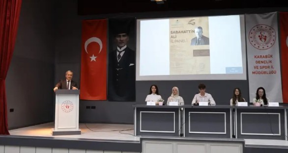 KARABÜK'TE SABAHATTİN ALİ İL PANELİ YOĞUN KATILIMLA GERÇEKLEŞTİRİLDİ