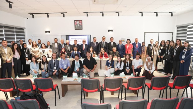 ANADOLU MEKTEBİ KÜLTÜR ELÇİLERİ KIBRIS PROGRAMI YAPILDI