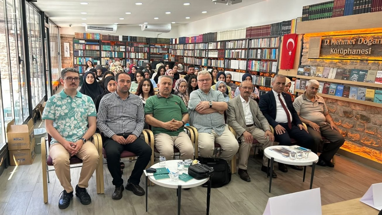 KONYA İLE HATAY ARASINDA EDEBİYAT VE KARDEŞLİK KÖPRÜSÜ