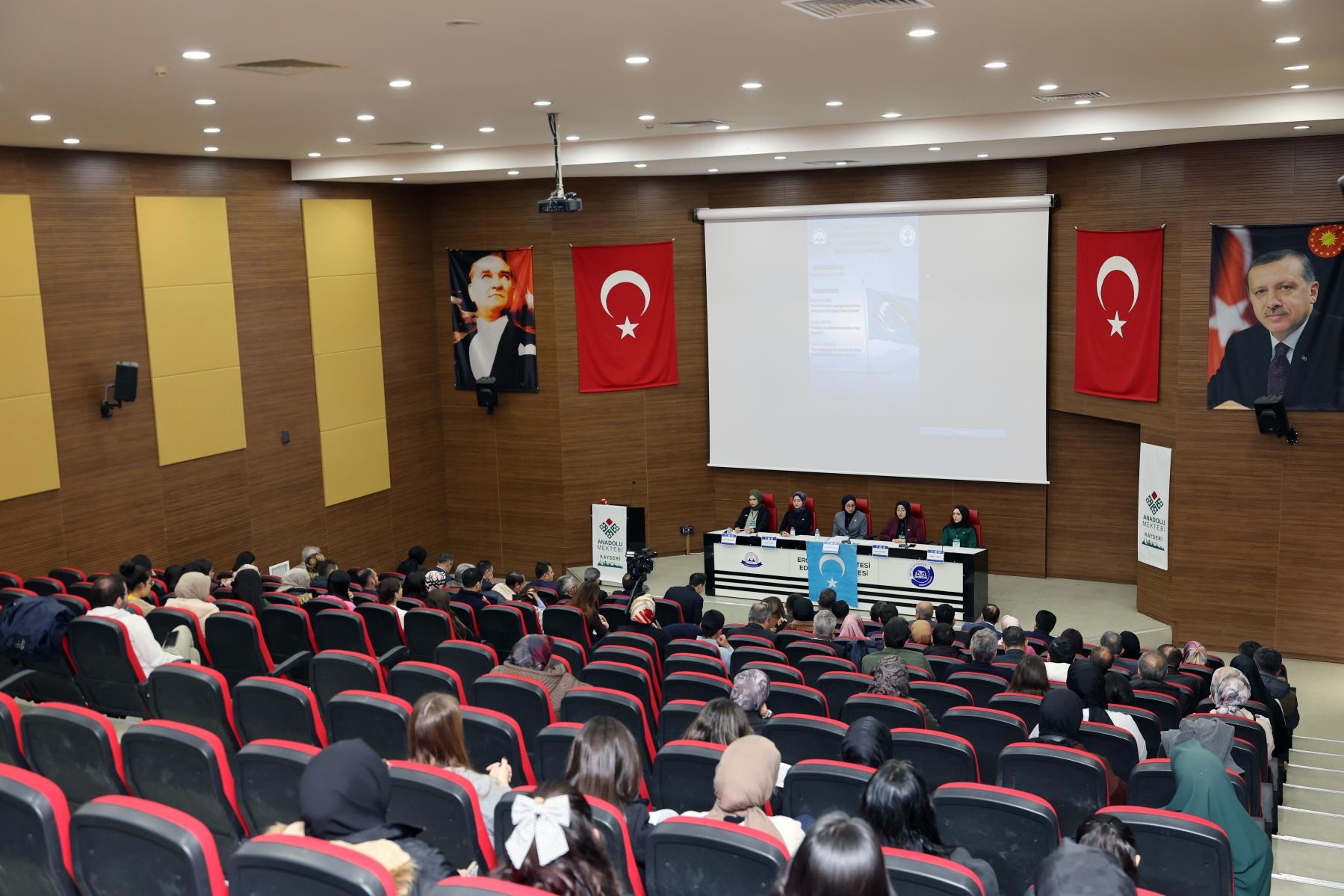 ERCİYES ÜNİVERSİTESİ ANADOLU MEKTEBİ TOPLULUĞUNDAN DOĞU TÜRKİSTAN PANELİ