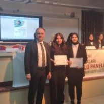 ESKİŞEHİR KIZ ANADOLU İMAM HATİP LİSESİNDE KUTLU PANELİ